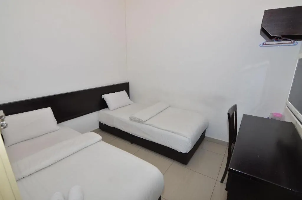 Hotel Alam Indi Johor Bahru 2*,