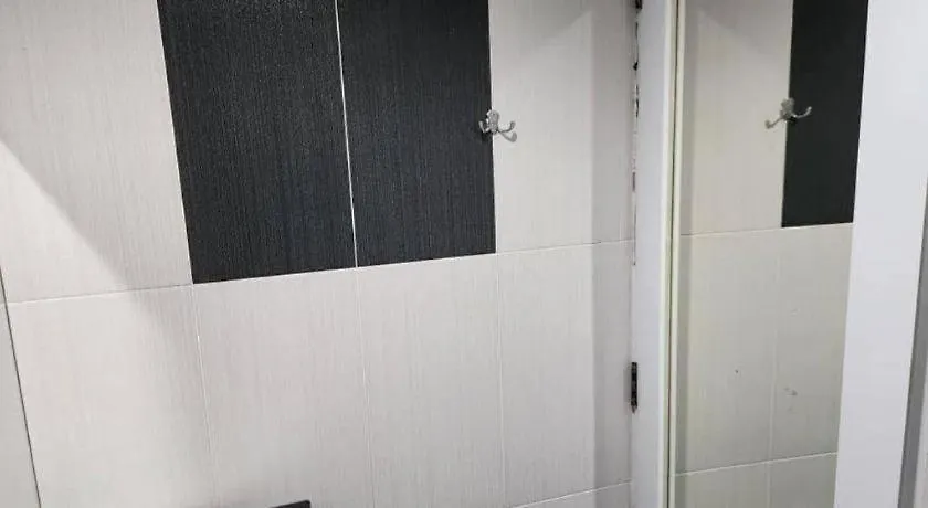 Hotel Alam Indi Τζόχορ Μπάχρου