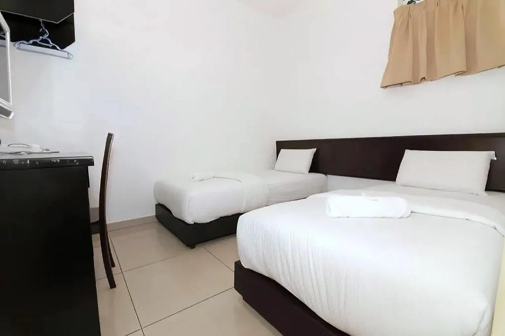 Hotel Alam Indi Johor Bahru 2*,